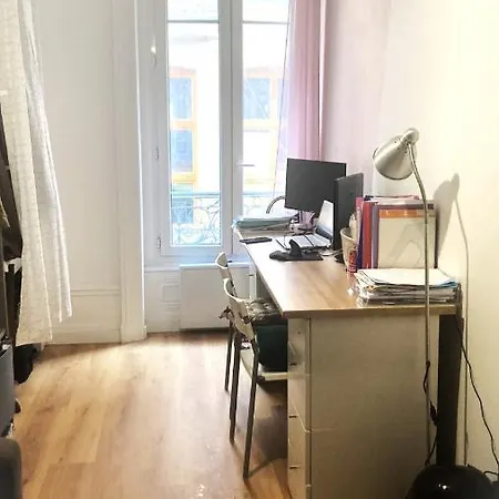 En Haussmannien En Centre Guest house *